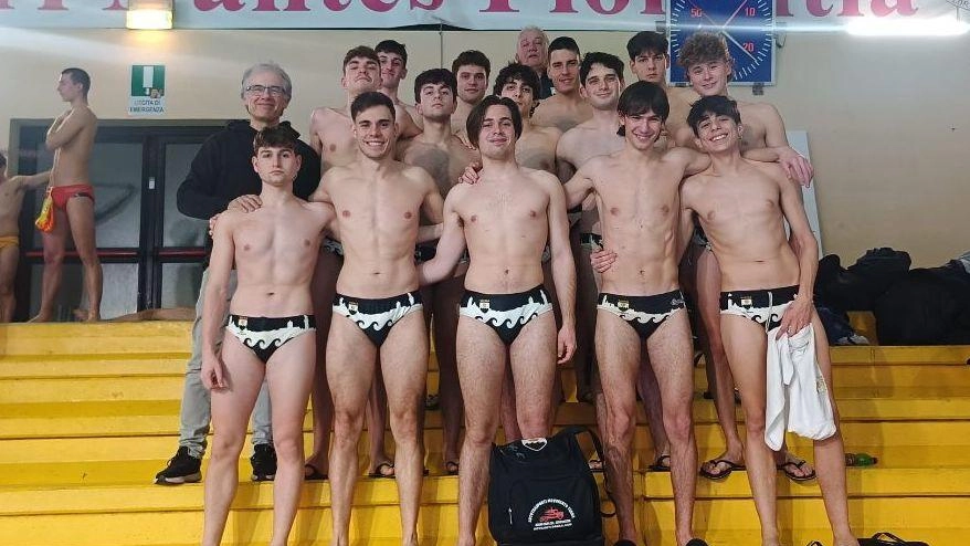 È stato un fine settimana complicato per la pallanuoto senese, impegnata su tre fronti, il campionato Under 14 Uisp, il...