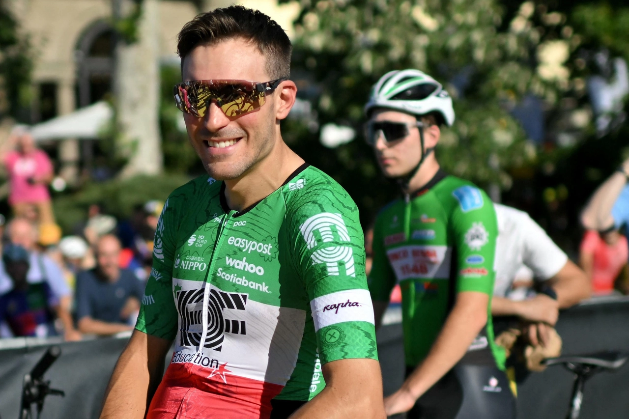 Alberto Bettiol con la maglia di campione italiano