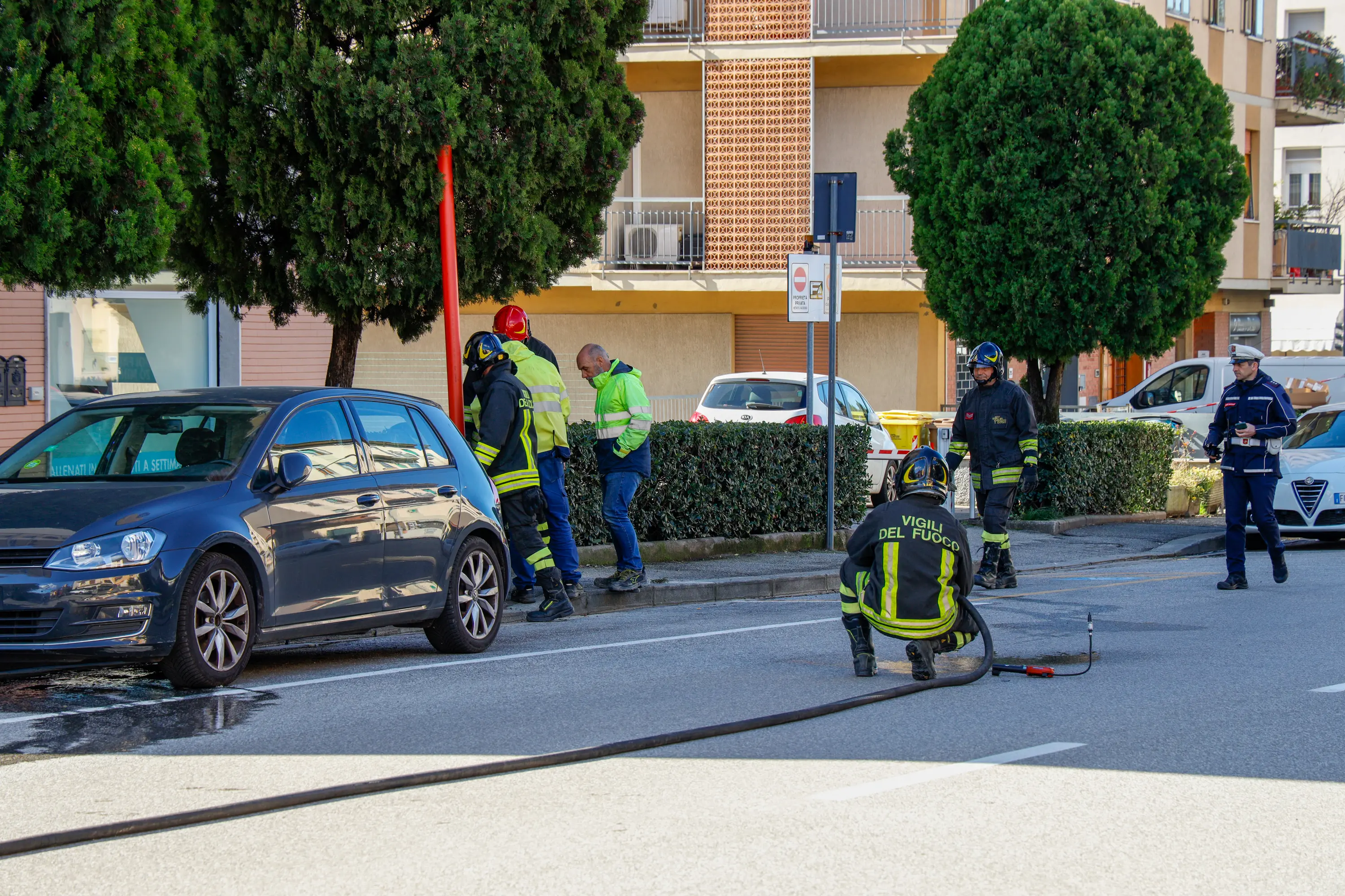 Sesto Fiorentino, fuga di gas durante i lavori stradali