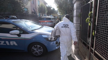 Muore giovane madre. Un colpo di un fucile l’ha centrata alla testa, era in casa con il compagno