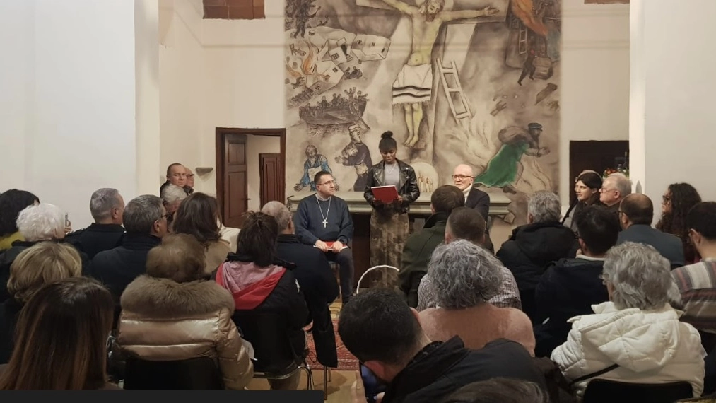 Un momento dell'inaugurazione dell'Anno Santo a Rondine: tutte le religioni hanno pregato insieme