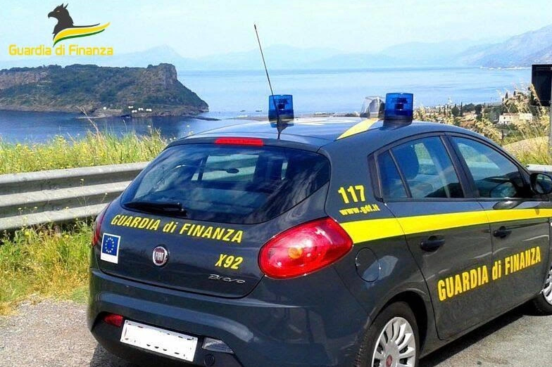 Le operazioni di controllo sono state effettuate dalla guardia di finanza di Grosseto