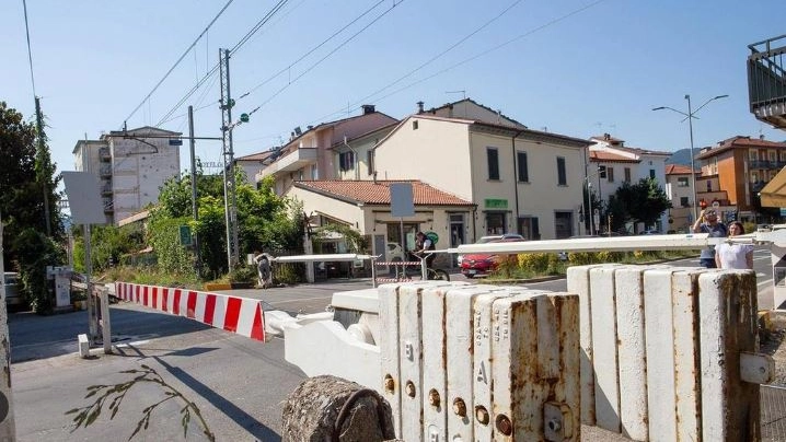 Molto discusso in città l’eventuale chiusura del passaggio a livello in via Tripoli