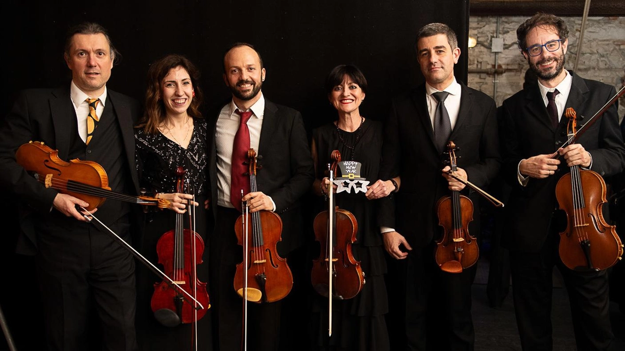 Dagli anni Settanta ad oggi: musica live e dj set nel cuore della città. La nostra orchestra diretta da Novati saluta il 2025 con Mozart. Beethoven e Rossini e una promozione speciale per i prossimi concerti.