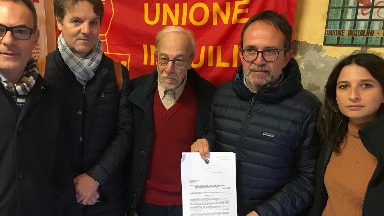 Unione Inquilini sotto sfratto. Il Demanio si riprende la sede per farne uffici del Tribunale