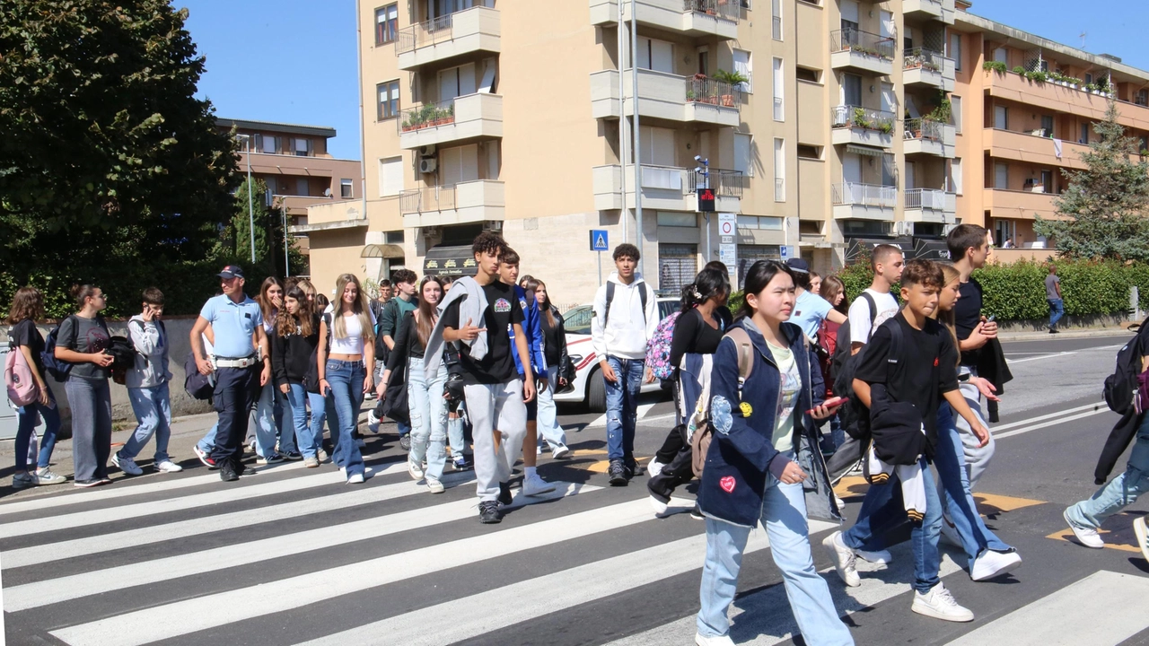 Villaggio Scolastico. FdI: "Freddo e degrado". Ma la Provincia non ci sta