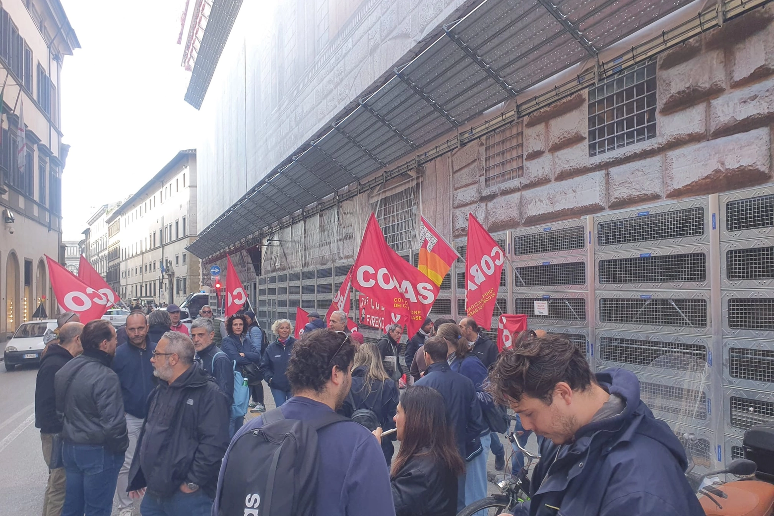 Presidio Cub e Cobas sotto la prefettura di Firenze