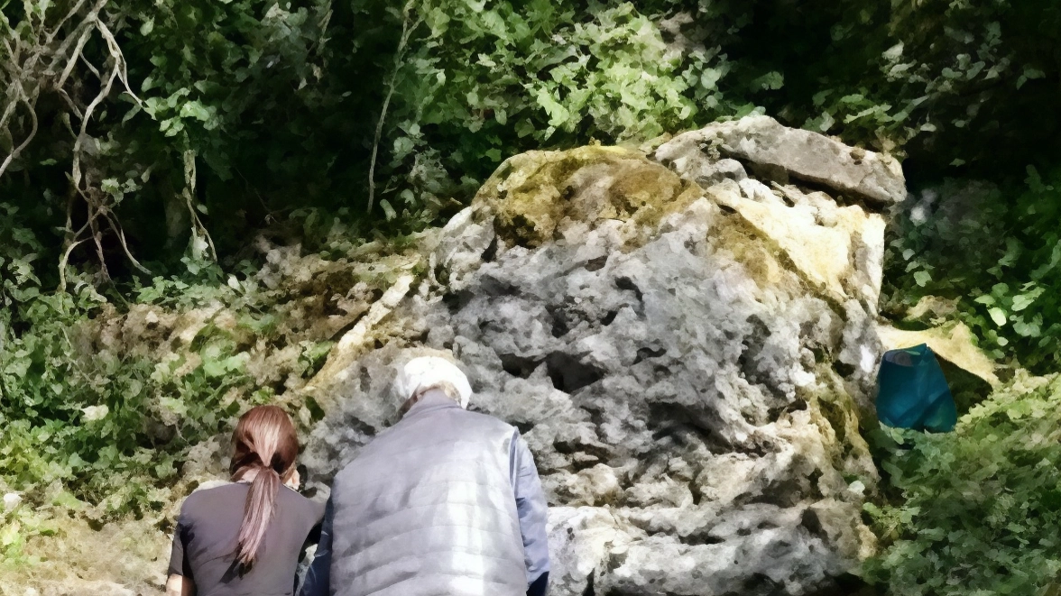 Lunghe file e litigi all’unico impianto aperto a San Carlo. Richiesta di spiegazioni al Comune .