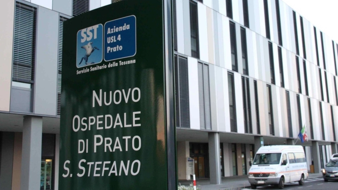 L'esterno dell'ospedale di Prato Santo Stefano