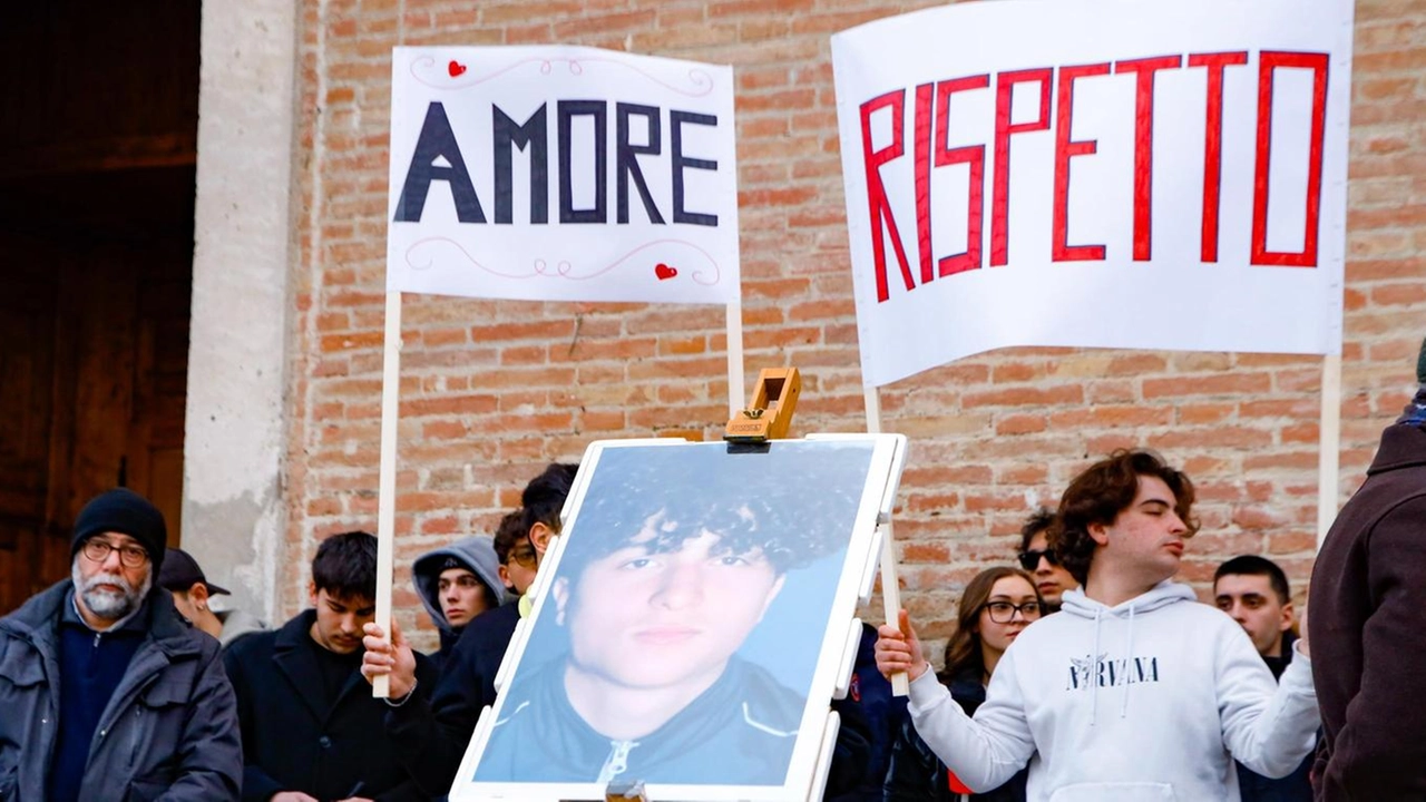 A innescare la caccia all’uomo, culminata all’alba del 29 dicembre scorso nell’omicidio del 17enne Maati Moubakir, fu un alterco in...