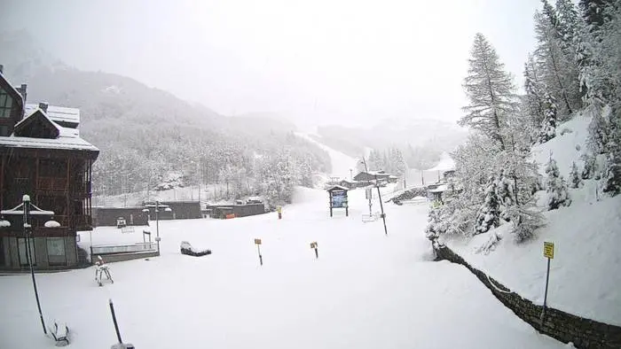 Neve in arrivo, primi fiocchi bianchi anche in Toscana. Gli esperti: “Cumulati non trascurabili”