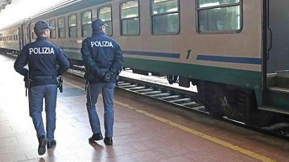 Ferito gravemente sul treno, lo salva pattuglia della Polfer