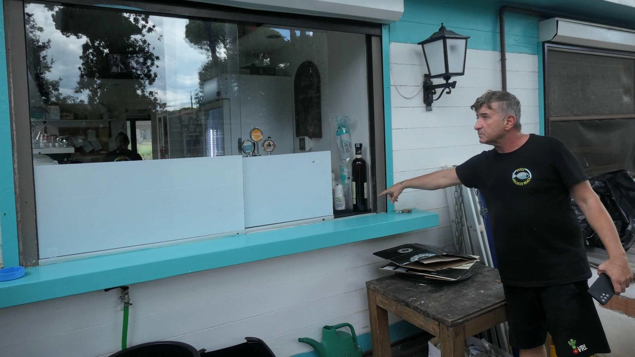 Massimo Campolongo del ristorante Pesce Balocco sul viale dei Tigli (foto Umicini).