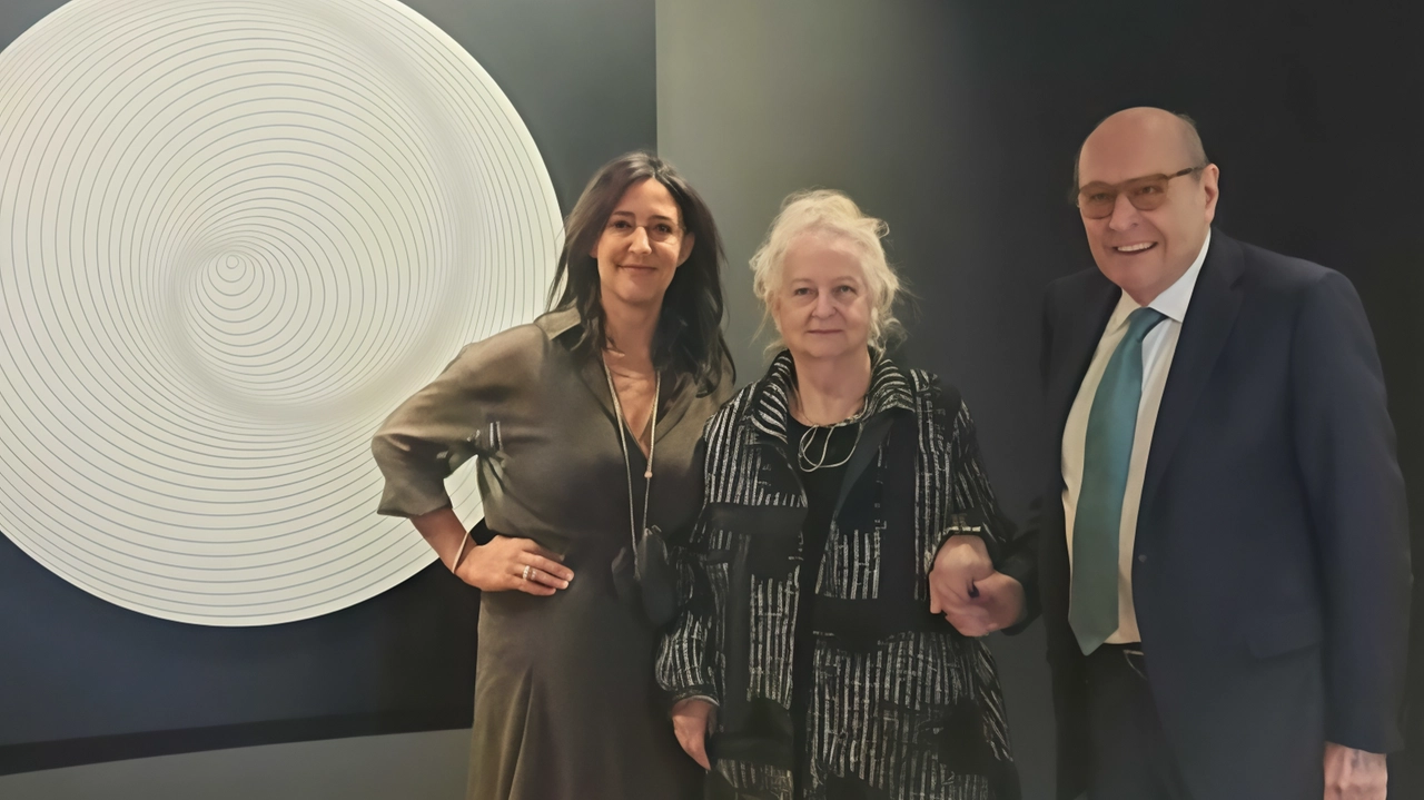 Alla Galleria Tornabuoni un percorso espositivo che riunisce Carla Accardi, Marina Apollonio e Dadamaino