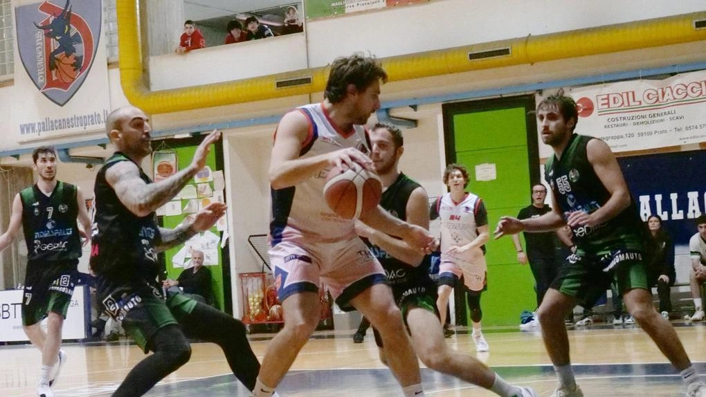 Filippo Magni in azione ieri pomeriggio contro Agliana Foto Attalmi