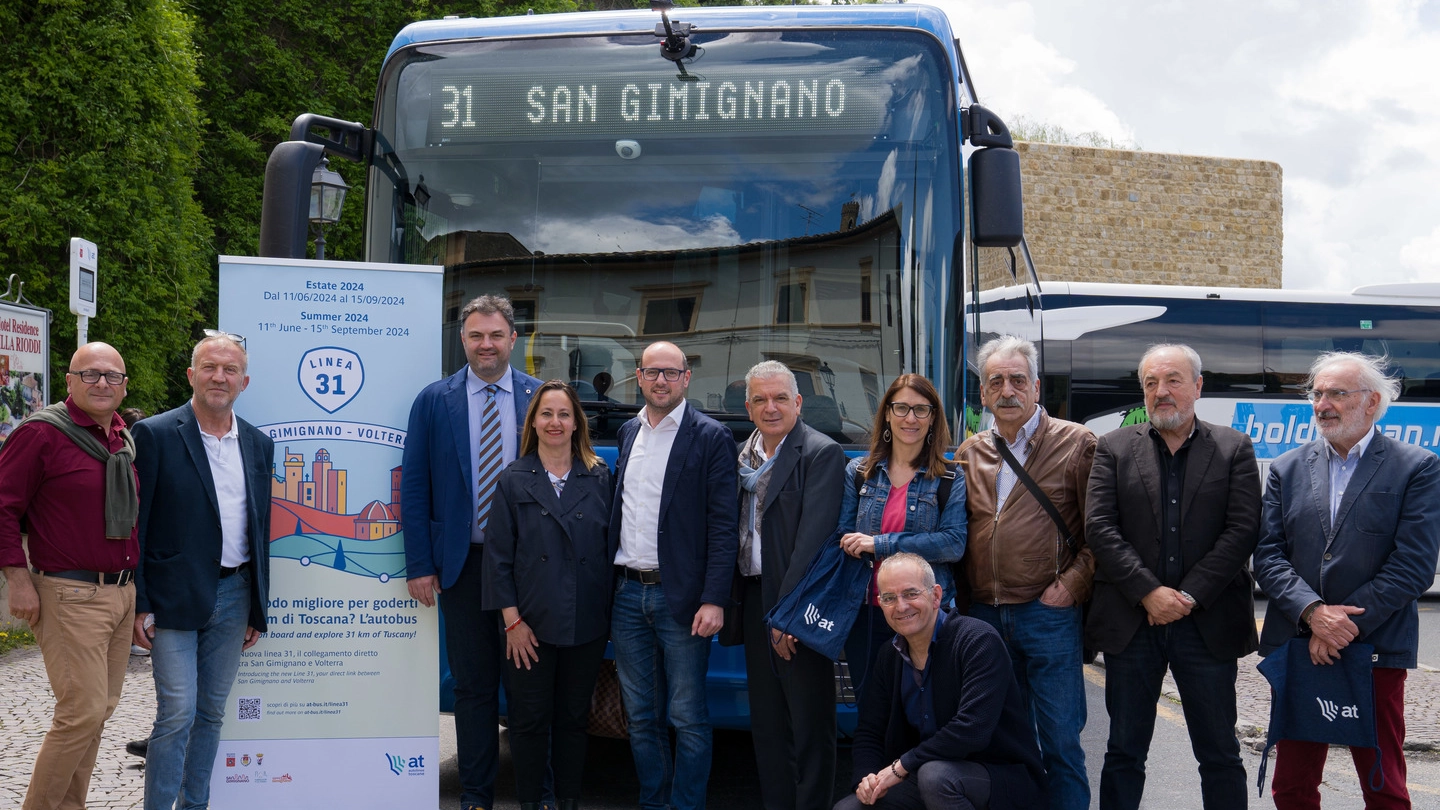 Ieri mattina la presentazione del collegamento diretto Volterra San Gimignano. Il biglietto costerà 5,50 euro