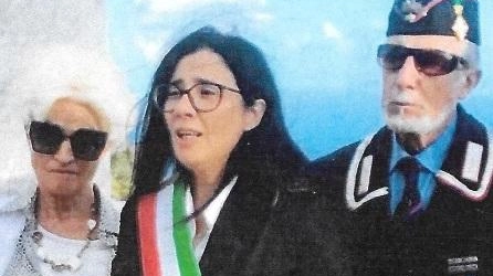 Il gemellaggio tra Pontedera e Serrara Fontana festeggia 25 anni di scambi culturali e amicizia. La delegazione pontederese ha partecipato alla festa di San Michele e reso omaggio al vice brigadiere Salvo D’Acquisto.