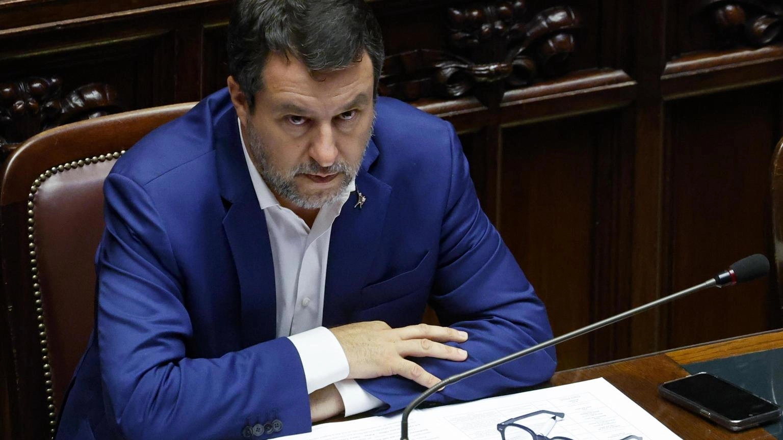 Salvini, cerimonia Parigi insulta cristiani, francesi squallidi