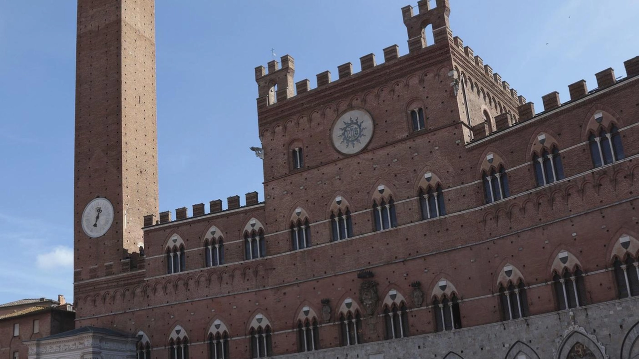 Miss Italia Ofelia Passaponti, incoronata Miss Italia 2024, è stata ricevuta dal sindaco Nicoletta Fabio