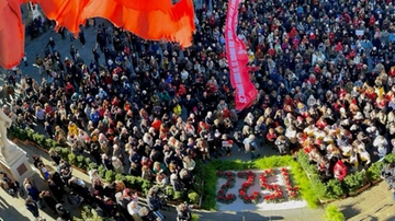 Voci della piazza: “Basta violenze sulle donne”. La mobilitazione per il 25 novembre