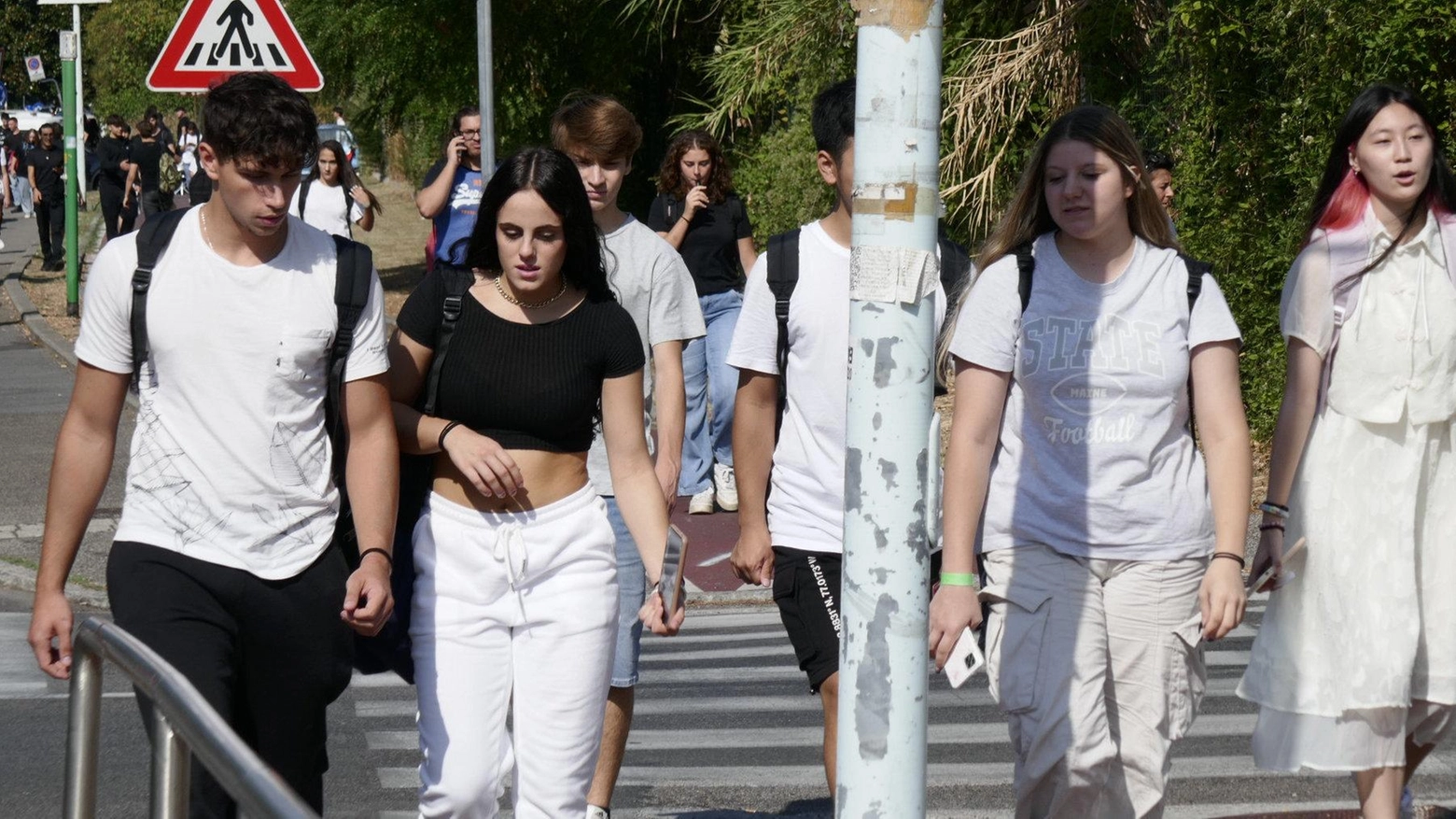 Bus, tram e treni col bonus. Tre milioni di euro per gli sconti. Studenti e abbonati: le regole. In un anno 14mila agevolazioni