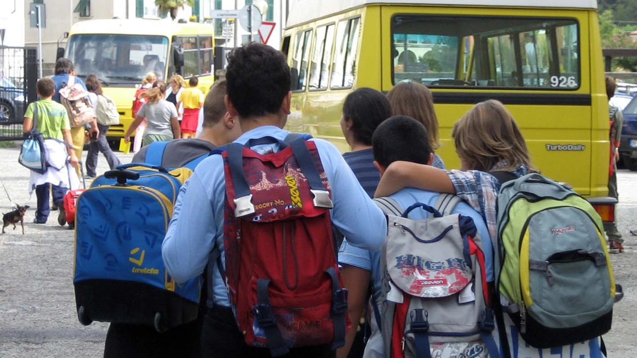 Bambini a scuola (Foto d'archivio)