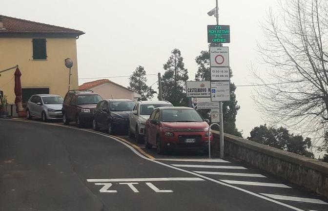 Castelnuovo Magra, la polemica sulla Ztl. Istituita con clamore e già a orario ridotto