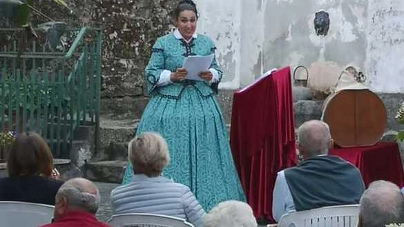 La tradizione torna nel borgo. Passeggiate nel bosco, laboratori e teatro. E per i piccoli giochi e necci