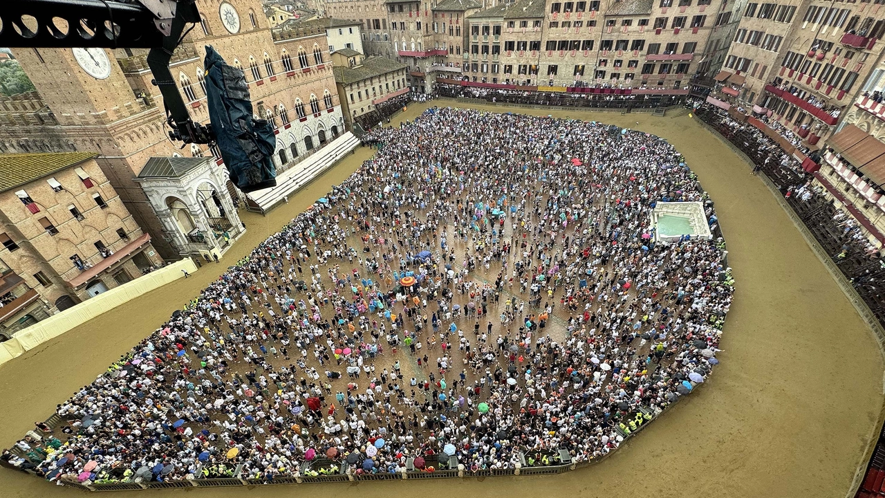 Piazza del Campo (Foto Lazzeroni)