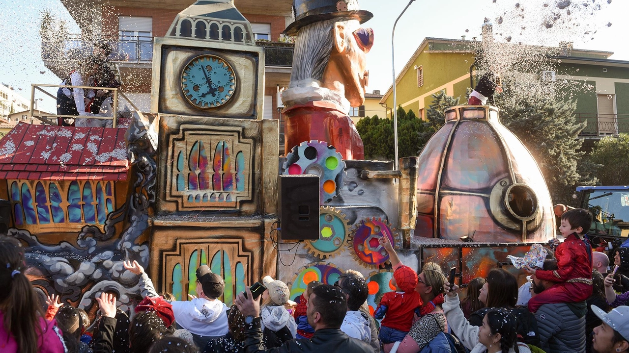 Proseguono gli appuntamenti del carnevale perugino, soprattutto quello ddicato agli studenti delle scuole e dei quartieri. Ma andiamo per ordine....