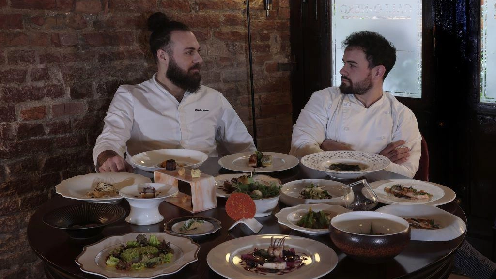 Venti serate a quattro mani in cucina. Girogustando fra Siena, Maremma e Pistoia