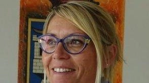 La sindaca di Castiglione della Pescaia, Elena Nappi, al centro delle critiche dell’opposizione