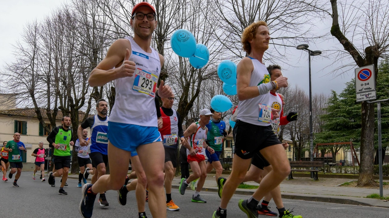 Un momento della mezza maratona di Scandicci organizzata nell’edizione del 2023 (FotocronacheGermogli)