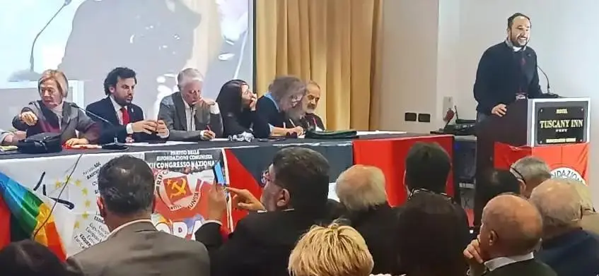 Congresso nazionale del Prc. Insieme ad Acerbo c’è Landini: "Pronto referendum sul lavoro"