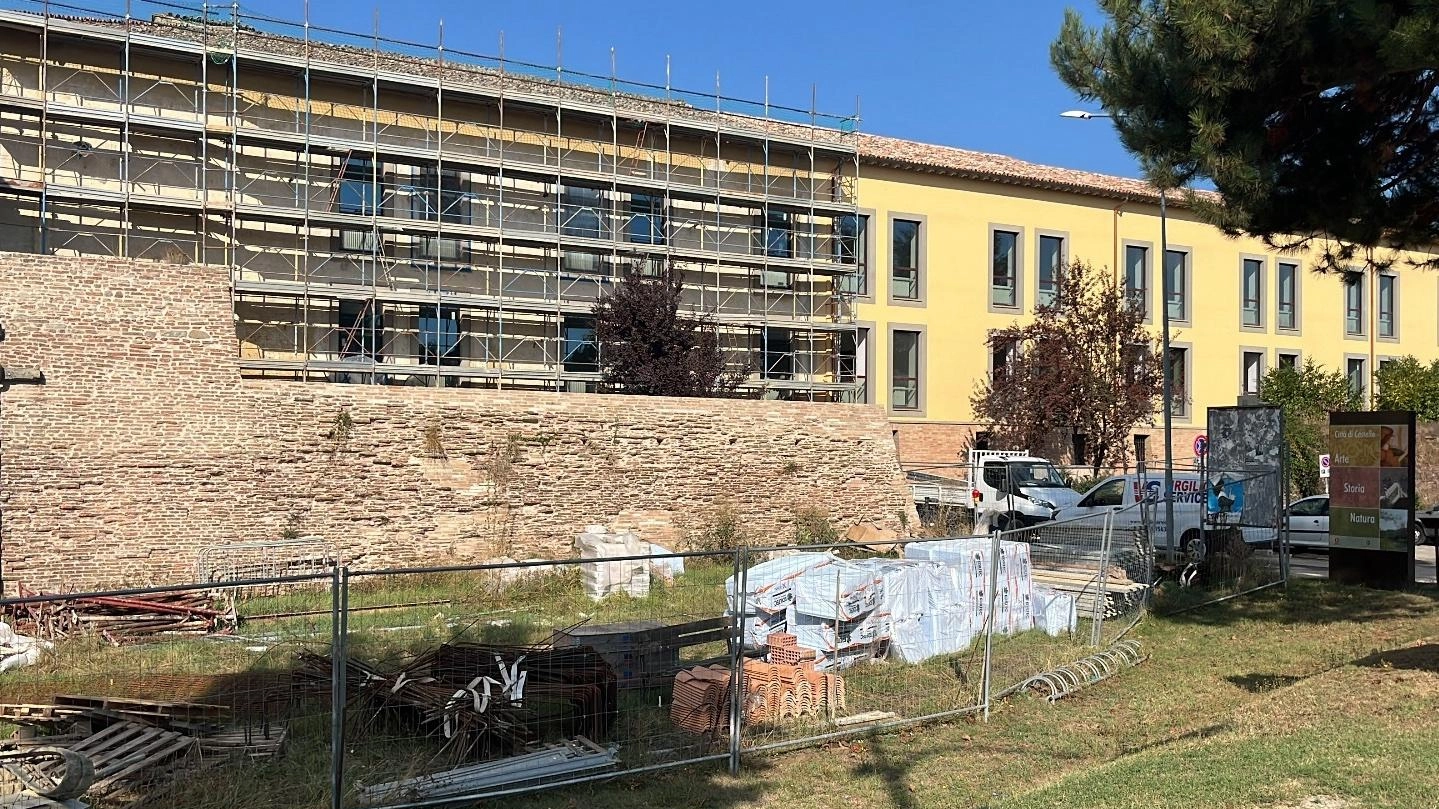 Tutti in classe, suona la campanella. Scuole tra cantieri infiniti e progetti