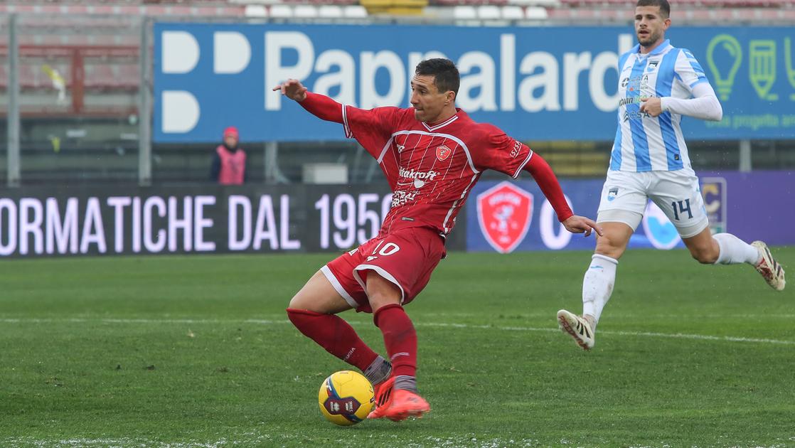 Il Perugia ci prova ma si ferma al palo, è pari con il Pescara: 0 0