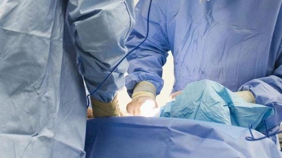 L’ospedale Santa Maria: "Le condizioni del paziente, 74 anni, rendevano impossibile una nuova operazione"