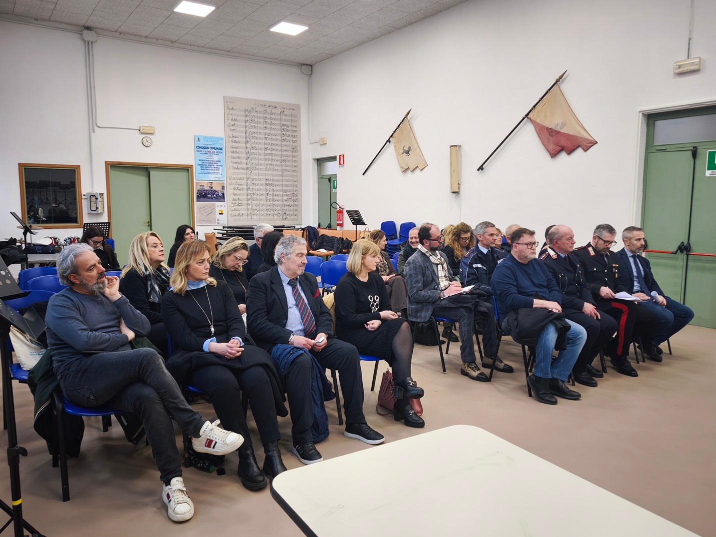 Sicurezza: la Conferenza zonale dei sindaci del Valdarno aretino e il Comitato delle categorie economiche e produttive, richiedono un nuovo incontro urgente col Prefetto