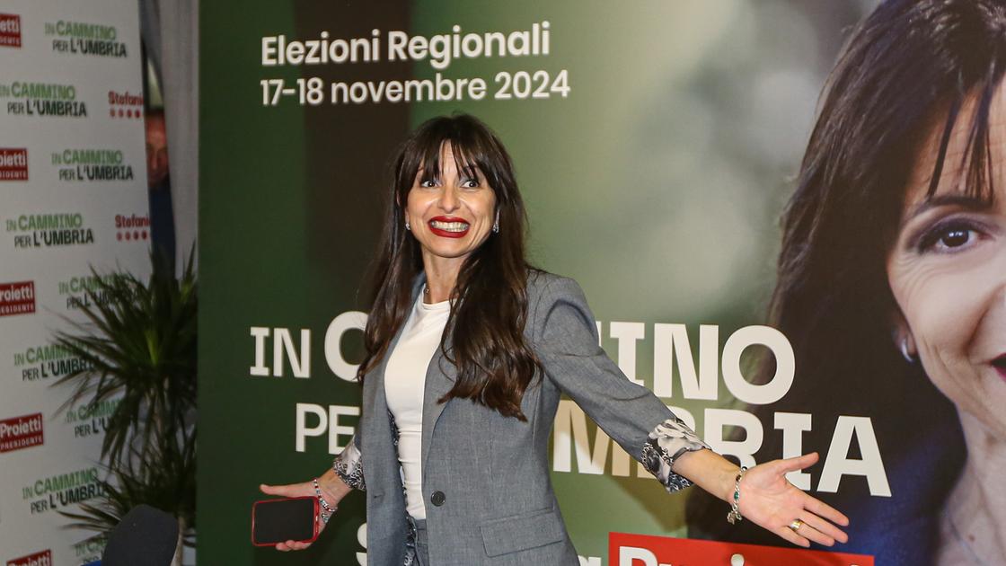 Stefania Proietti, nuova governatrice della regione Umbria: “Azzerare le liste d’attesa, la sanità è prioritaria”