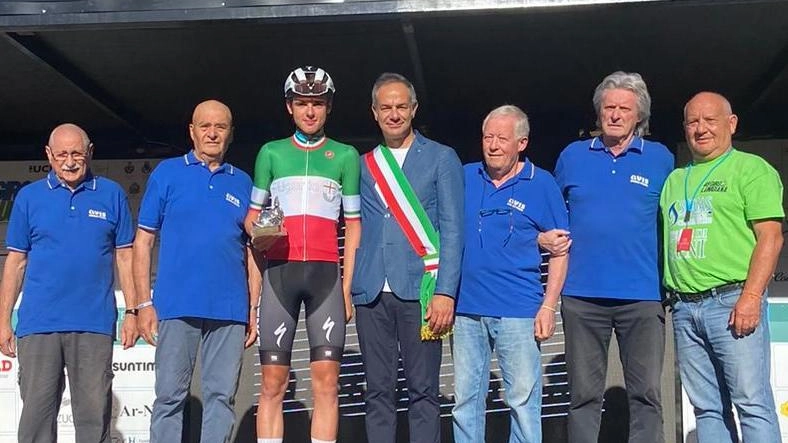 Trofeo Avis Fivizzano al campione di ciclismo  Lorenzo Mark Finn