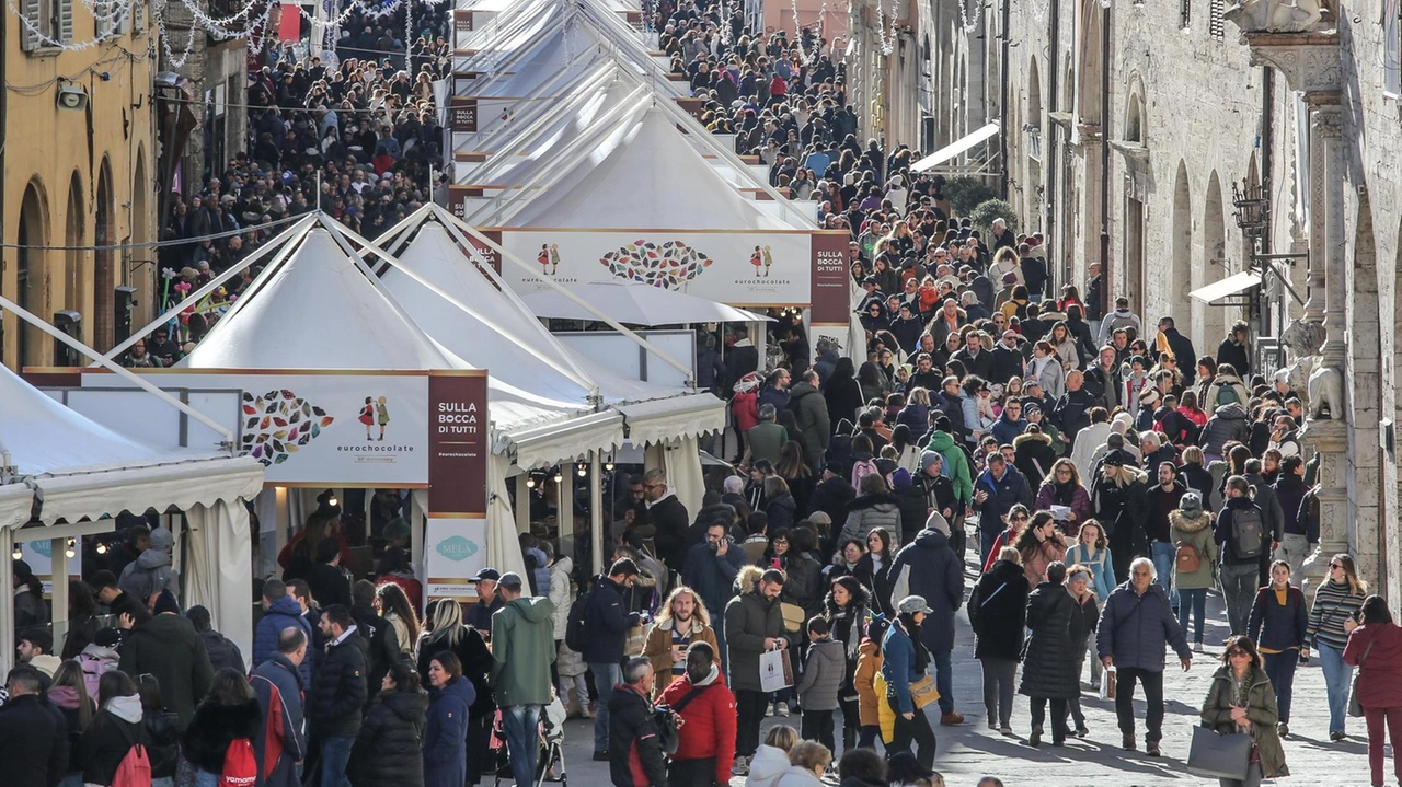 Il primo sabato della kermesse fa subito il pienone di presenze. Guarducci: "Dai primi dati c’è una crescita del 26,5% rispetto al 2019" .