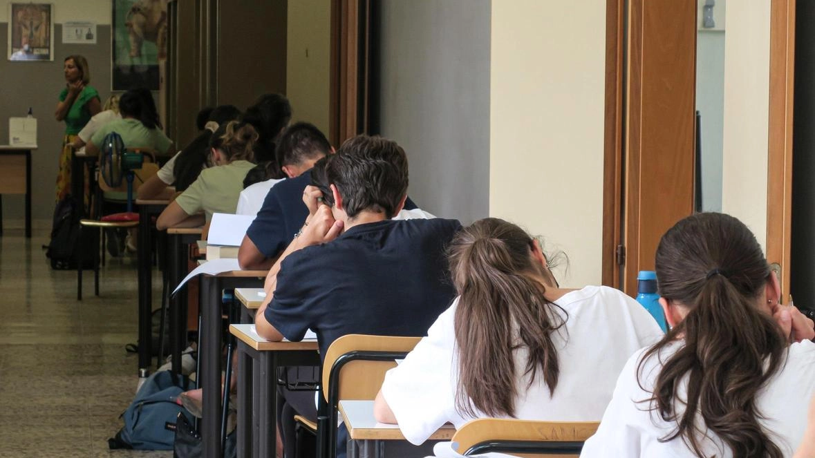 L’esame di maturità parte con Pascoli e Angelina Mango