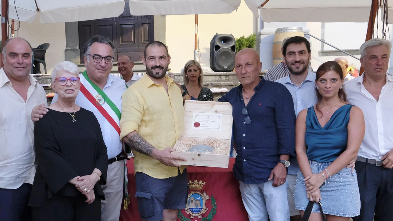 La premiazione della cantina «Il Sogno» nell’ambito di Bancarel’vino (Foto Pasquali)