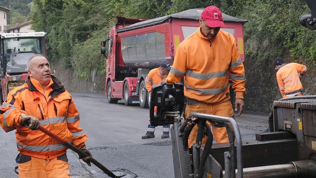 Manutenzione stradale, in via di conclusione i lavori nelle principali vie cittadine. Il pacchetto, costato circa mezzo milione di...