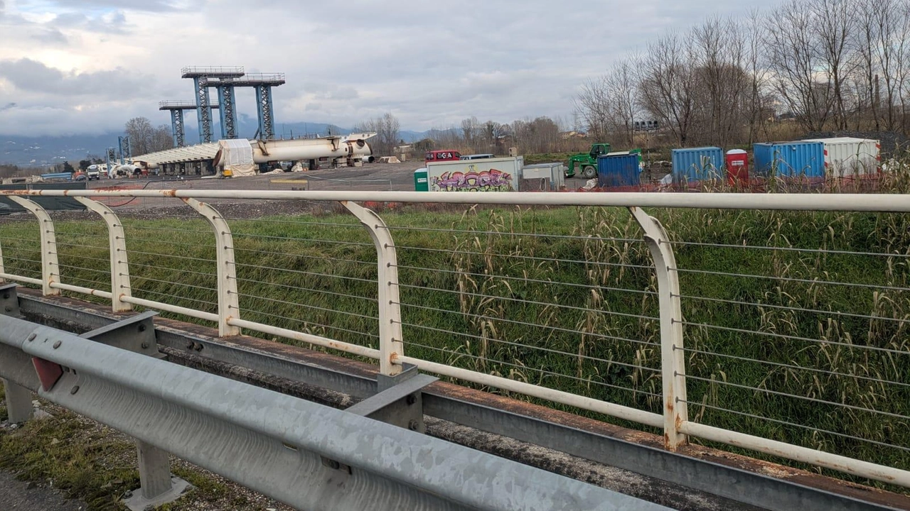 Nuovo ponte sul Serchio, che attraverserà il fiume collegando la via di Camaiore con il Brennero. I passi avanti...