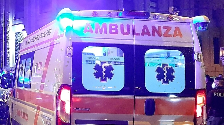 Un'ambulanza