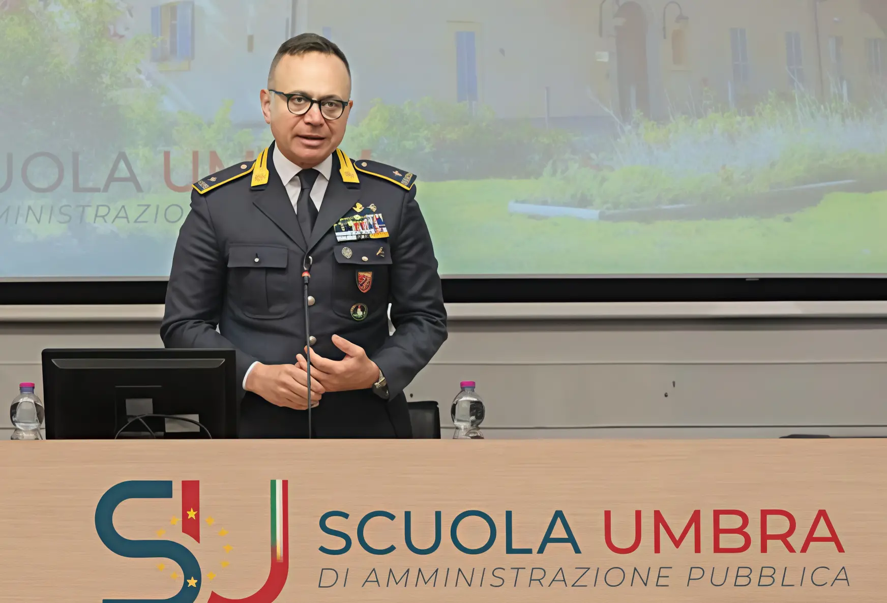 Il comandante Mazzotta in visita alla Scuola di amministrazione pubblica