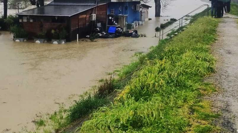 Ecco come si presentava, venerdì, il Ristoro Canottieri in golena dell’Arno a Santa Croce