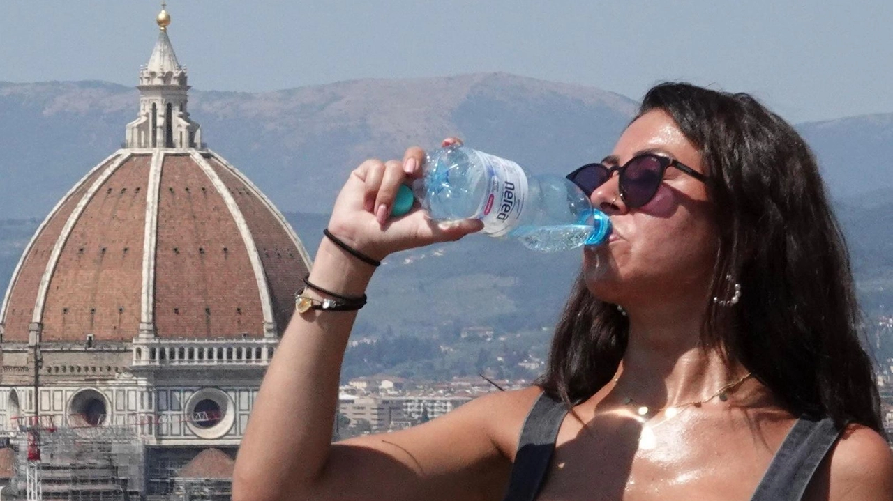 Caldo torrido a Firenze: dopo il bollino giallo scatta quello arancione in città