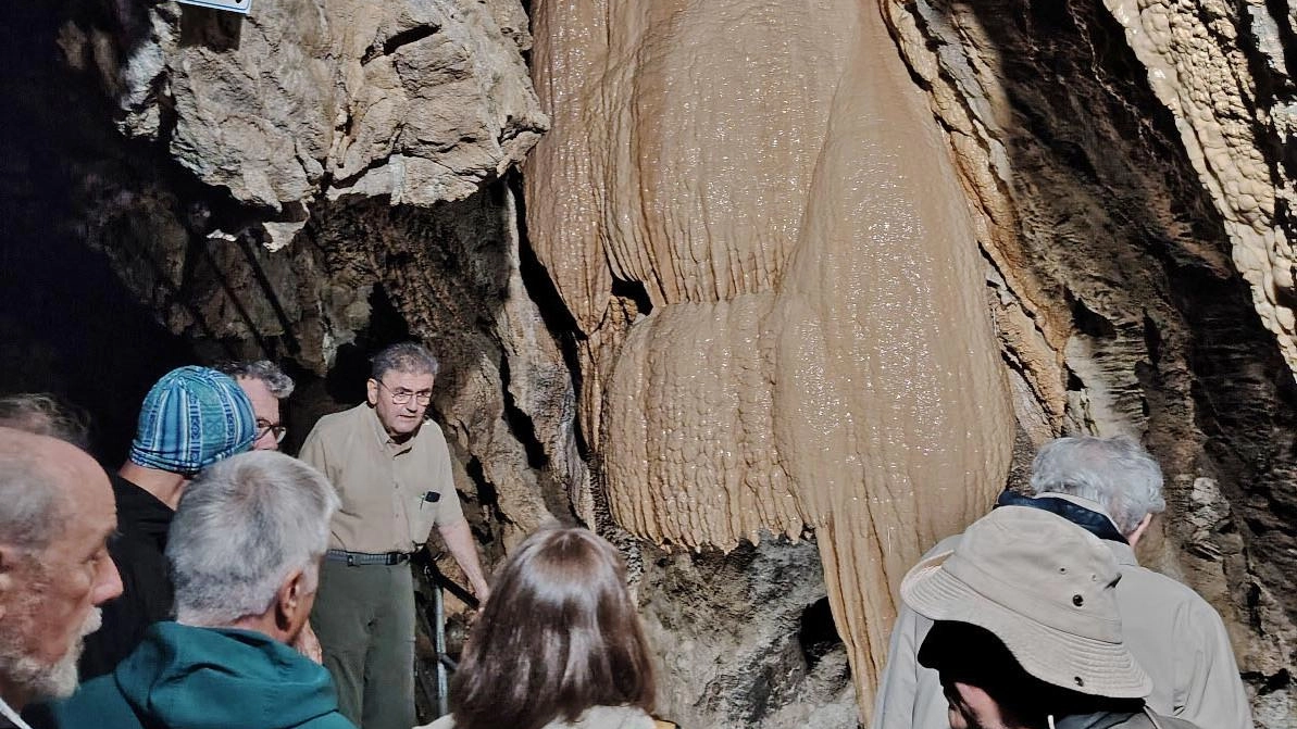 Uno dei tanti appuntamenti che ha animato il sottosuolo della Grotta del vento per celebrarne i 60 anni (Foto Borghesi)